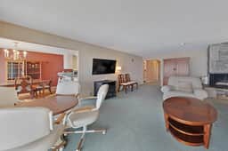Lovely oceanfront condo with sweeping water views and balcony - Image 4