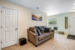 Wonderful duplex with central AC 2 washer dryers 1 minute walk to beach - Image 2