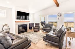 Beautiful beachfront home with huge ocean view beach access and large deck - Image 3