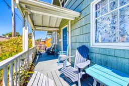 Dog friendly welcoming classic beach cottage with water views - Image 3