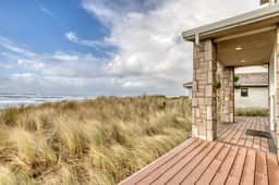 Beachfront home with amazing ocean views entertainment space and balcony - Image 3