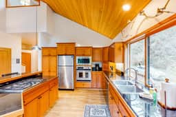 Luxury Riverfront Home with Several Acres Hot Tub and Swimming Holes Dogs OK - Image 5