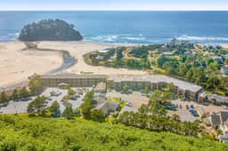 Dog friendly oceanfront condo with beach access and updated interior - Image 2
