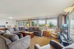 Dog Friendly Oceanfront House with Ocean Views Walk to Beach - Image 2