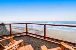 Beachfront Dog Friendly Cottage with Private Hot Tub Fireplace and Ocean Views - Image 5