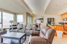 Contemporary oceanfront condo with amazing views dog friendly - Image 5