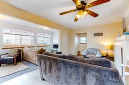 Ocean view home with prime walkable location near beach and town 2 dogs OK - Image 3