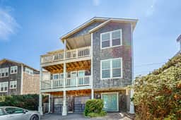 Gorgeous ocean view home with hot tub game room steps to beach - Image 2
