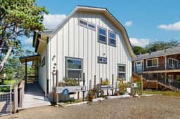 Newly constructed home with firepit and large deck walk to the beach and golf - Image 2
