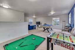Ocean view home with pool table and fast WiFi steps to beach shops and eateries - Image 5