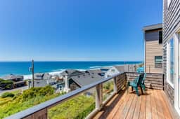 Pristine Home with Stunning Views Short Walk to Beach Right in Town - Image 5