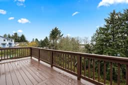 Three story ocean view home with balconies grill and open layout dog friendly - Image 3