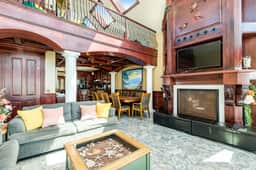 Oceanfront Villa with WiFi Private Hot Tub Balconies Beach Access and Game Room - Image 5