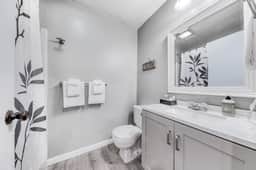 Dog friendly Two Room Combination Walk to Downtown and the Beach - Image 4