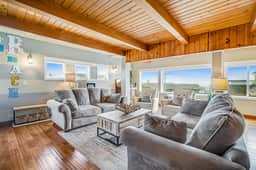 Spacious Home with Two Large Decks and Ocean View Great for Groups - Image 5