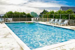 Ocean Views, Hot Tub & Coastal Comfort - Image 2