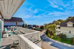 Discover Coastal Bliss Your Perfect Retreat Awaits in Lincoln City - Image 3