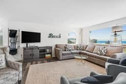 Dog friendly ocean view home with deck and enclosed yard 1 block to beach - Image 4