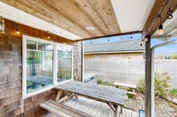 Dog friendly beach home with firepit private hot tub beach access and arcade - Image 4