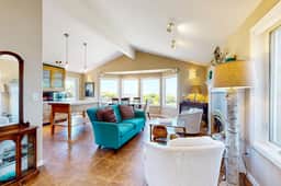 Stunning coastal home with ocean views firepit and media room walk to beach - Image 4