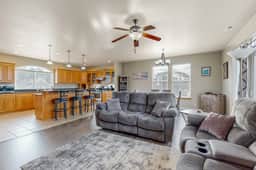 Spacious home close to the beach with peekaboo ocean views fireplaces hot tub - Image 4