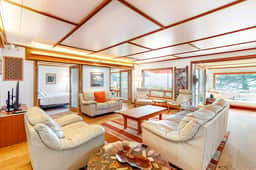 Delightful dog friendly home with bay views private hot tub and sauna - Image 3