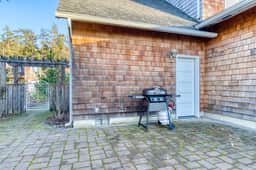 Home near the beach with fire pit gas fireplace and ping pong - Image 3