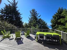 Upscale house with ocean views entertainment and large deck beach nearby - Image 3