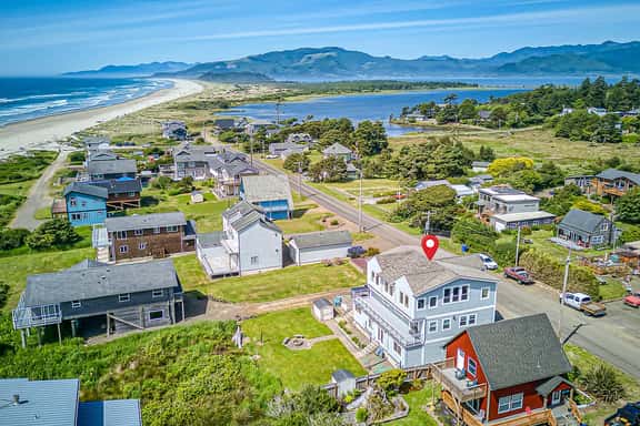 Elegant home with sauna private hot tub and ocean views accessible by elevator - Image 1
