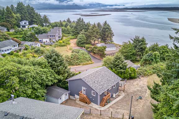 Beach Swagger | Bay Views & Coastal Escape - Image 1