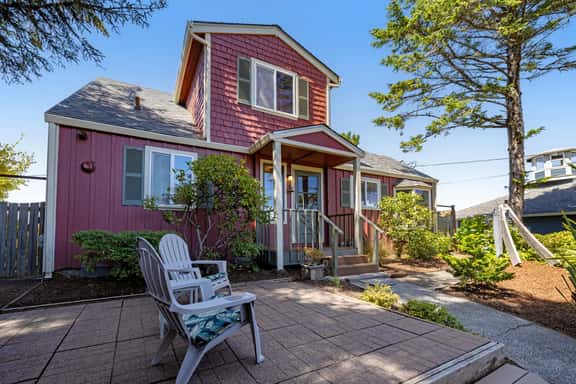 Historic Waterfront Home with Ocean Views Great Location Dogs OK - Image 1