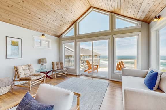 Bella Beach home with ocean view gas fireplace beach access and private hot tub - Image 1