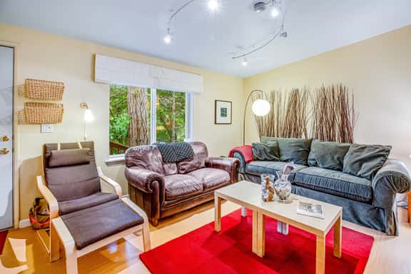 Dog-Friendly Retreat with Deck, Fire Pit & Walk to Beach - Image 1
