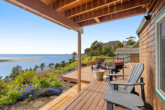 Dog friendly home with balcony porches and top of the world ocean views - Image 1