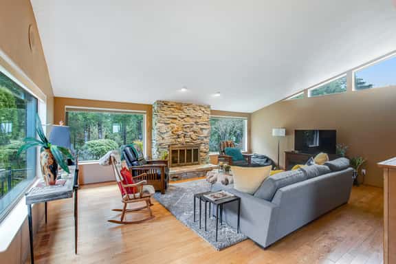 Exquisite Home with Top of the World Views Free WiFi Washer Dryer - Image 1