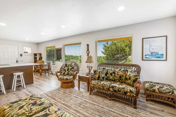 Entire oceanfront duplex with ocean view expansive deck and beach access - Image 1