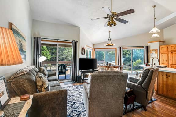 Cozy Home with Wood Stove WiFi Gas Grill and Large Deck Walk to Beach - Image 1