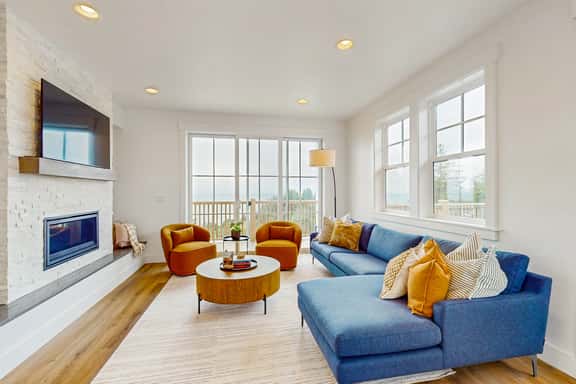 Family friendly home with ocean views private hot tub foosball table and gas grill - Image 1