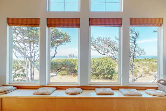 Beachfront home with private beach access fireplace washer dryer yard deck - Image 1