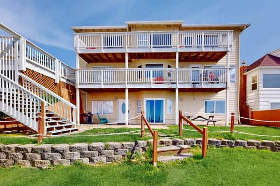 Romantic Ocean View Suite with Easy Beach Access Dog Friendly - Image 1