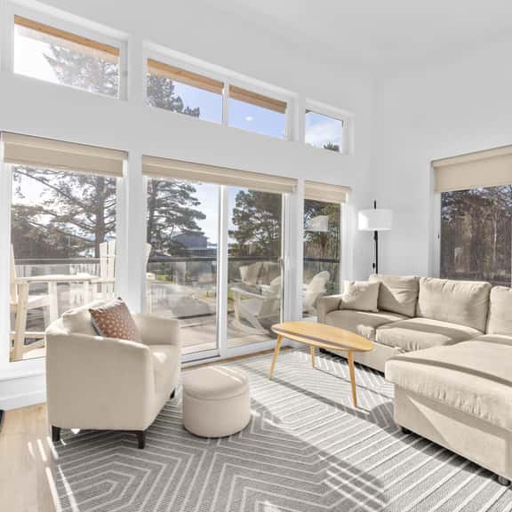 Modern Lincoln City loft near Siletz Bay, Taft Beach, and D River - Image 1