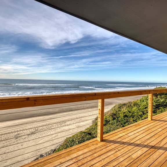 Impressive oceanfront home with great views dog friendly - Image 1