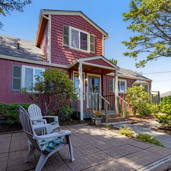 Historic Waterfront Home with Ocean Views Great Location Dogs OK - Image 1