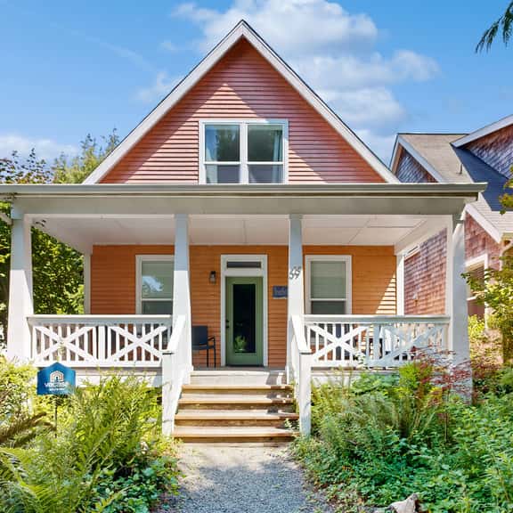 Bella Beach Home with private hot tub walk to beach park and cafe - Image 1