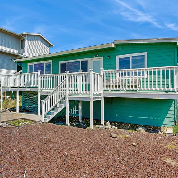 Waterfront house with ocean views and gorgeous sunsets dog friendly - Image 1