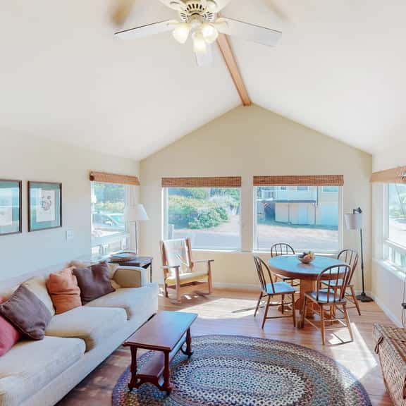 Family friendly house with ocean and beach views WiFi and steps away from the beach - Image 1