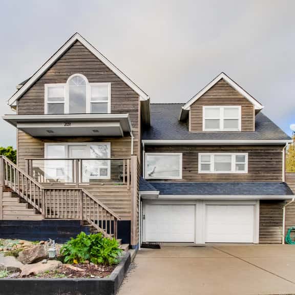 Enormous ocean view homes with firepit and deck short walk to the beach - Image 1