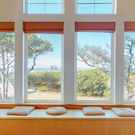 Beachfront home with private beach access fireplace washer dryer yard deck - Image 1