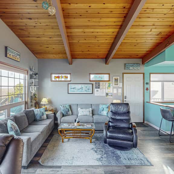 Ocean and Lake View Home with Private Hot Tub 1 2 Block to Beach Dogs OK - Image 1