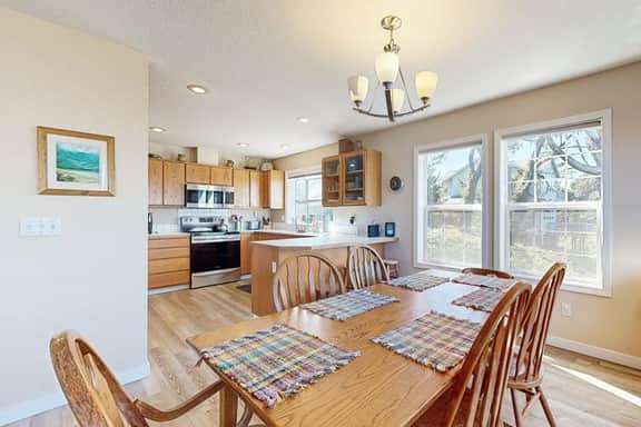 Spacious House with Ocean Views and Three Decks Close to Town and Walk to Beach